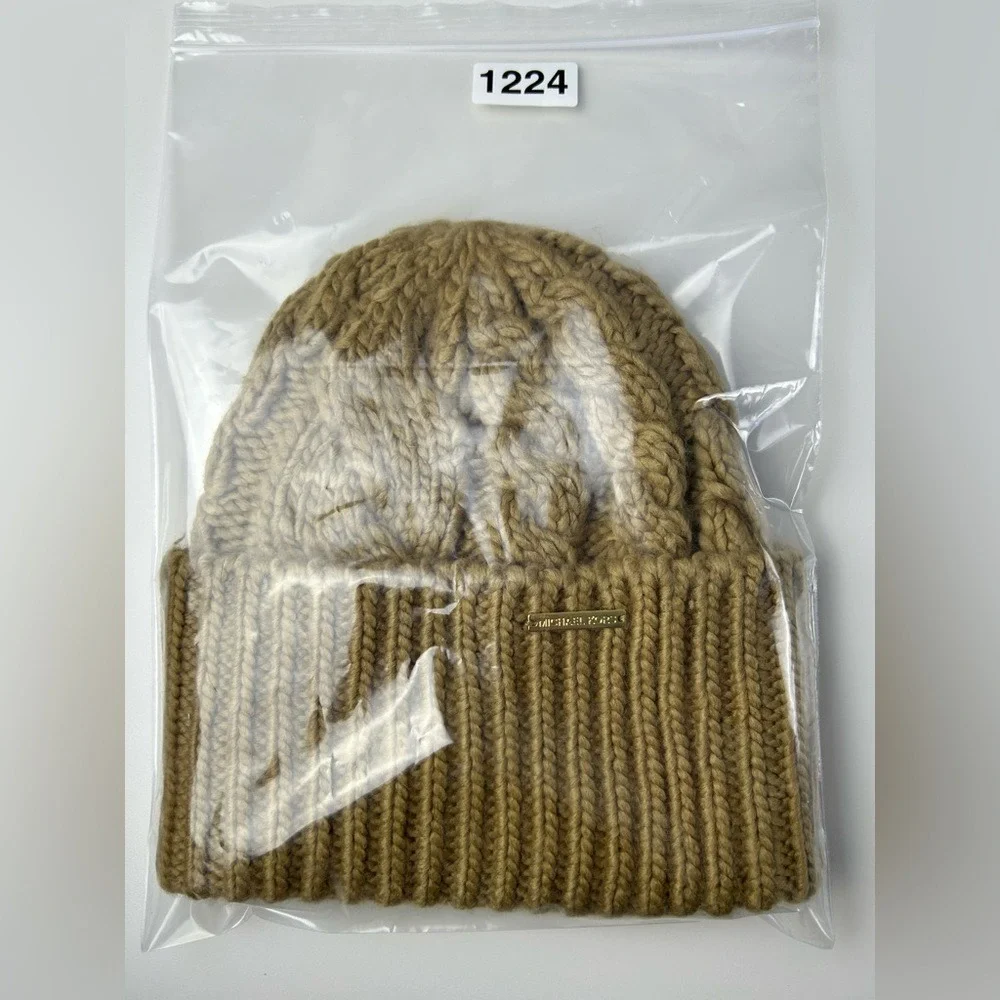 Michael Kors Women Beige Cable Knit Cuff Beanie Hat‎